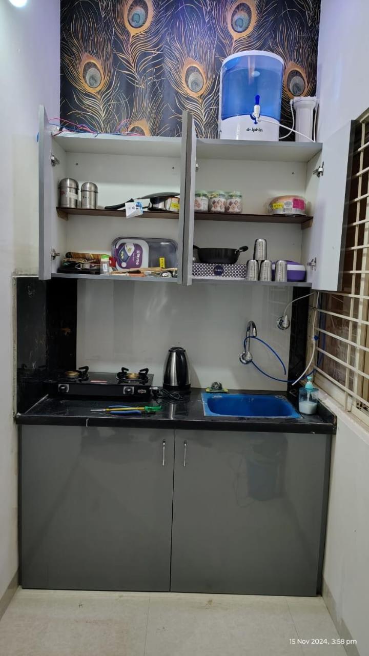 Apartment Happy