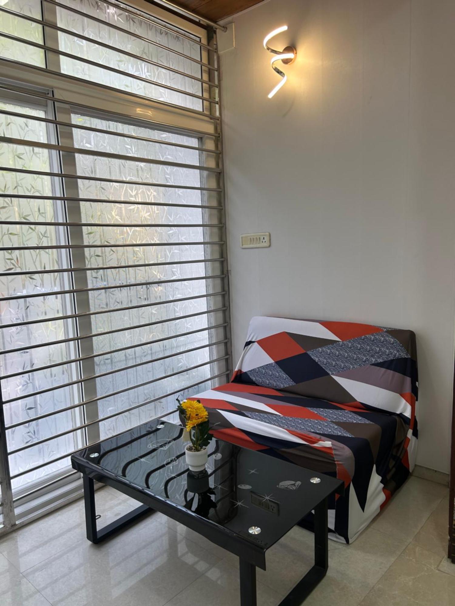Happy Apartment